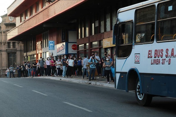 Buses de Asunción cobran G. 2.300 nuevamente