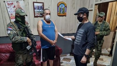 Cae supuesto líder y otro miembro de banda traficante de cocaína