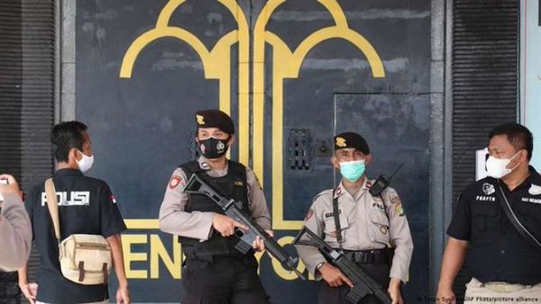 Incendio en prisión de Indonesia deja 41 muertos
