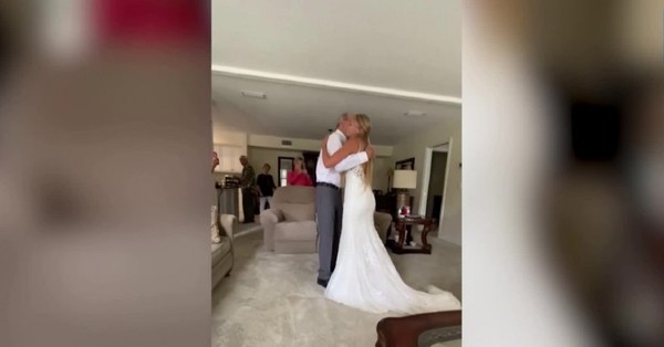 Novia viaja más de 1.200 kilómetros para bailar el vals con su abuelo que no pudo asistir a su boda - SNT