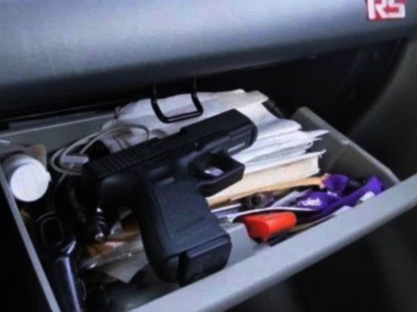 Compra de armas no es la vía para paliar ola de inseguridad, dice abogado | Noticias Paraguay