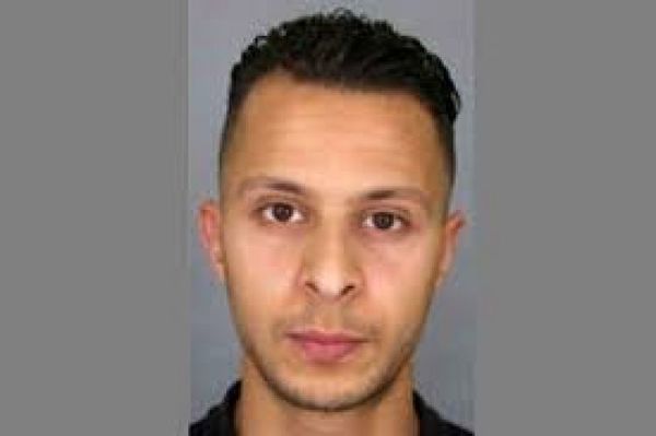 Principal acusado de atentados de París se declara combatiente del EI al inicio de juicio