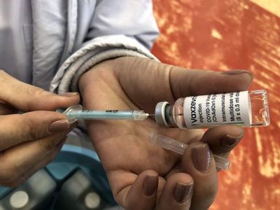 Covax remite un nuevo lote de 300.000 dosis de AstraZeneca - Nacionales - ABC Color