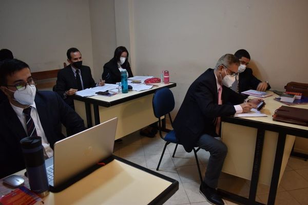 Defensa de Froilán insiste en que prescribió uno de los hechos de los que la Fiscalía le acusa - Nacionales - ABC Color