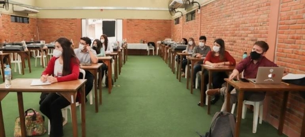 Diario HOY | Capacitan a miembros de Alma Cívica para las elecciones municipales