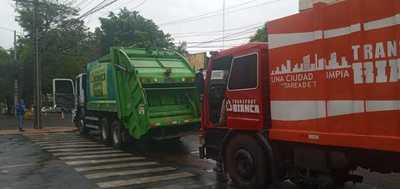 MUNICIPIO RECIBE PRÉSTAMO DE 3 CAMIONES RECOLECTORES