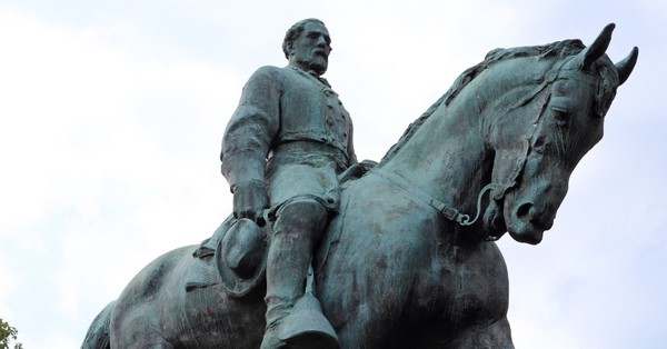 “Ya era hora de hacer esto”: Retiran estatua del general Robert E. Lee en Virginia - SNT