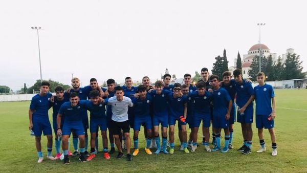 Ídolo guaraní en Chipre ahora es DT