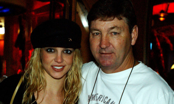 Papá de Britney Spears presenta petición para poner fin a su tutela
