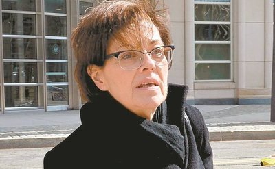 Cofundadora de una secta sexual fue condenada a más de tres años luego de declararse culpable