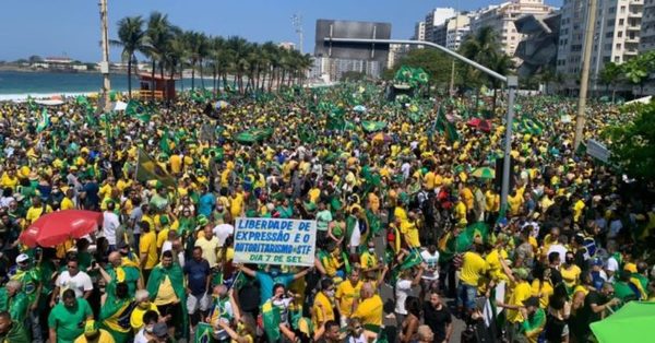 La marcha a favor de Bolsonaro es «la más grande» en la historia