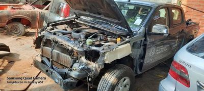 XIII Región Sanitaria de P.J.C.: “Lujosa camioneta recién entregada por Itaipu sufre siniestro en Asunción”