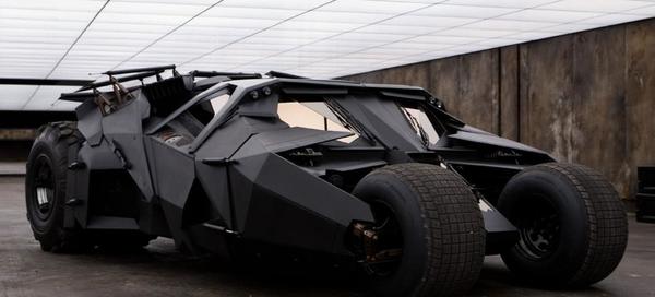 ¡Abandonado en Dubái! Triste final para el carro de Batman