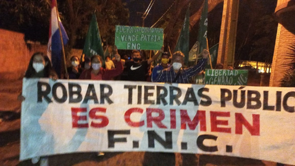 FNC realiza segundo día de escrache, esta vez a Fidel Zavala
