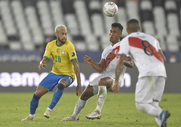 Crónica / Brasil vs Perú, duelo que siempre promete