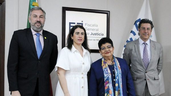 Nueva embajadora de España en Paraguay