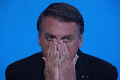 Bolsonaro pide a los camioneros que liberen vías para no perjudicar la economía - MarketData