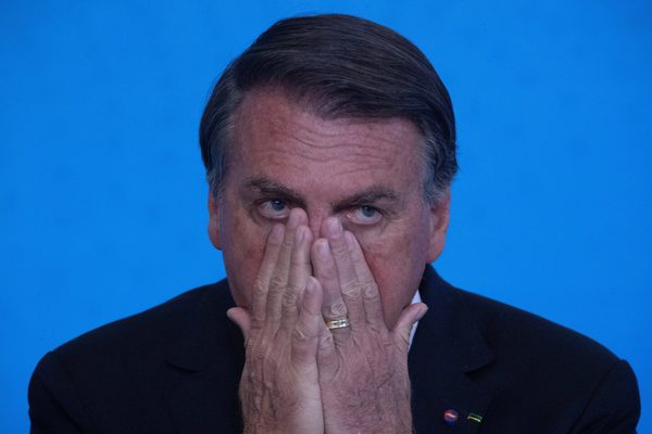 Bolsonaro pide a los camioneros que liberen vías para no perjudicar la economía - MarketData