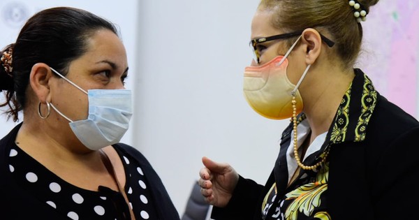 La Nación / Salud se compromete a atender caso de niña con fibrosis quística