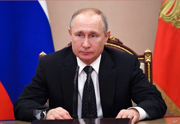 Los "autores de experimentos" en Afganistán se retiraron y el mundo tiene que arreglarlo, dice Putin | .::Agencia IP::.