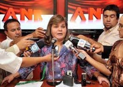 Lilian Samaniego ratifica que ANR es un partido «vacío y sin conducción» durante acto fundacional