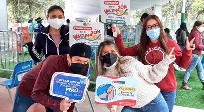 En Perú vacunación contra covid-19 para personas de 27 años desde este viernes | .::Agencia IP::.