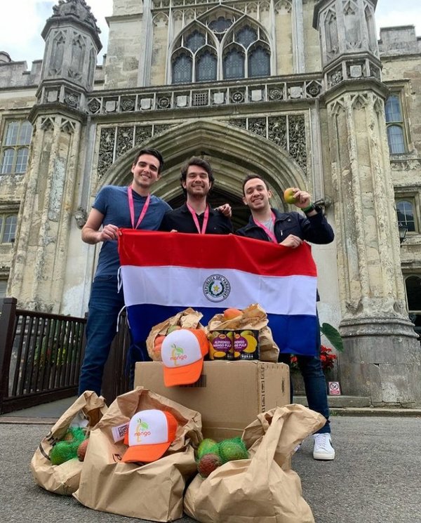 Con productos a base de mango, jóvenes paraguayos logran llegar a la final de prestigioso premio en Inglaterra