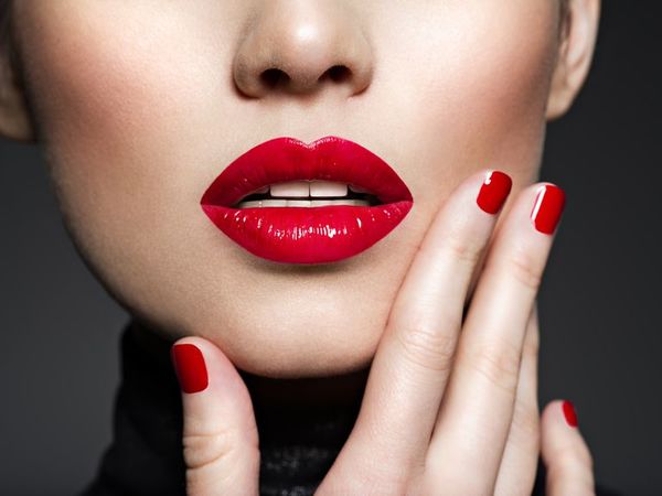 Pintarse los labios de rojo alegra el día - Estilo de vida - ABC Color