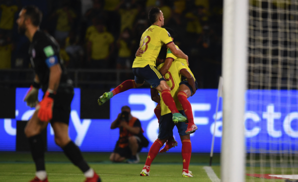 Diario HOY | Colombia hunde a Chile en las Eliminatorias