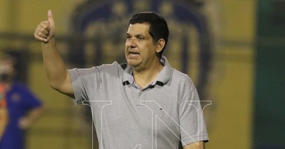 La Nación / Olimpia asegura al DT Gutiérrez