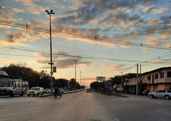 Anuncian viernes fresco a cálido y con vientos del sureste