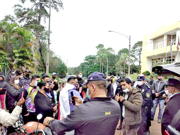 Dinero que Roque Godoy quiso derrochar en plaza se destina a planta de oxígeno - La Clave