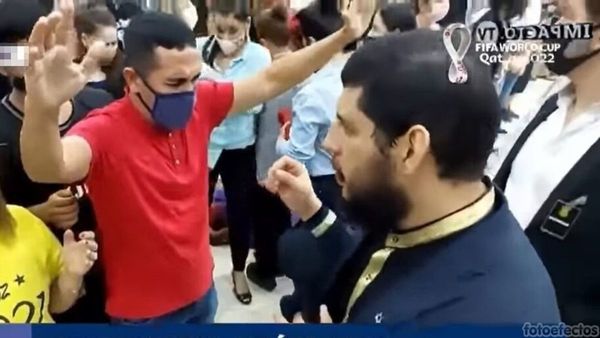 Iglesia ruidosa: Nombró a animés en falso "mandarín"
