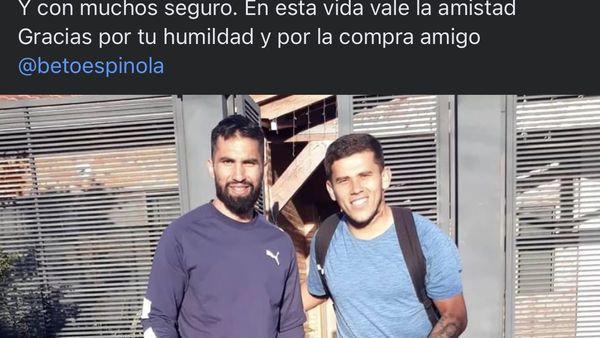 Jugador que vende frutillas resaltó humildad de Beto Espínola