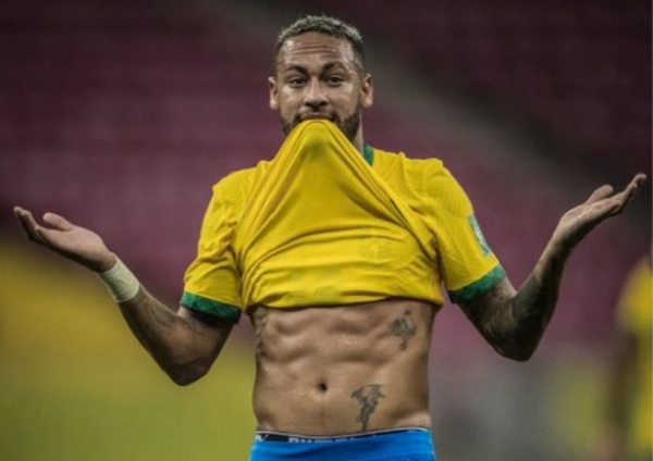 Neymar dice que sufre "faltas de respeto"