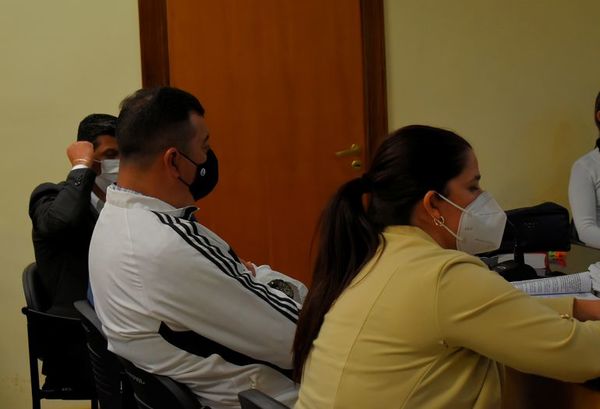 Juzgan por segunda vez a exdirectivos del penal de menores acusados de tortura - Nacionales - ABC Color