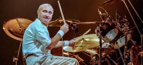 Phil Collins ya no tiene fuerzas para sujetar las baquetas de la batería debido a un problema de salud