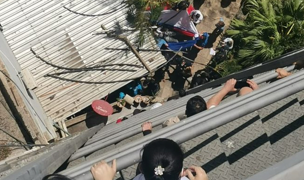 Mujer se suicido lanzándose del 9° piso del edificio del IPS - Noticiero Paraguay