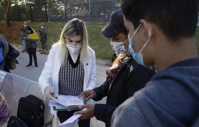 Defensa Pública asistirá mañana a adolescentes en vacunatorios