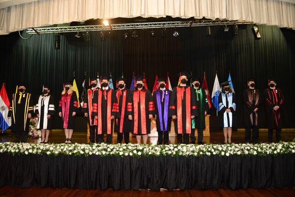 Asumen nuevas autoridades de facultades de la Universidad Nacional de Asunción - Nacionales - ABC Color