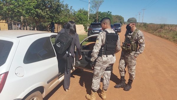 Crónica / UN POLI DETENIDO. “Se encontró droga en la casa del oficial”