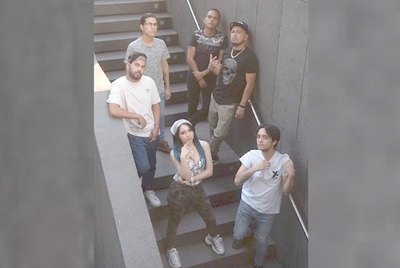 Crónica / ¡EN ESPAÑA! Va a lanzar un tema con un grupo de rock