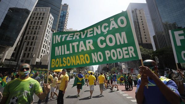 Industriales de Brasil, preocupados por alta tensión entre poderes