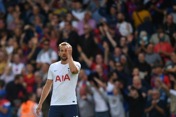 El Crystal Palace goleó al puntero de la Premier League - Fútbol Internacional - ABC Color