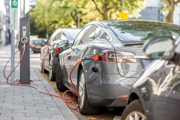 Paraguay avanza hacia la utilización de vehículos eléctricos