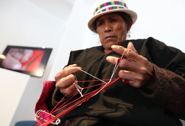 El inframundo y la vivencia son temas en los tejidos de un pueblo boliviano - MarketData