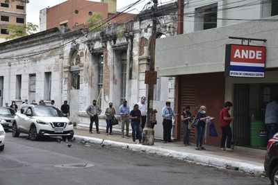Pese a campaña, persiste la alta morosidad de usuarios de la ANDE - Nacionales - ABC Color