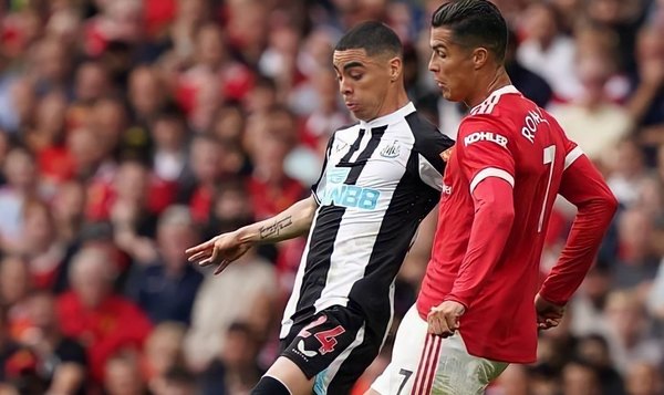 Almirón y Newcastle sucumben ante el retorno goleador de Cristiano al United
