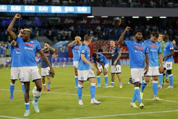 La Juventus agrava su crisis con una derrota en Nápoles - Tenis - ABC Color