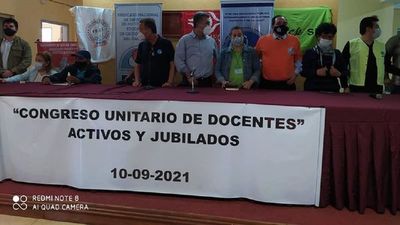 Amenazan con movilización docente si no se cumple el aumento de 16%